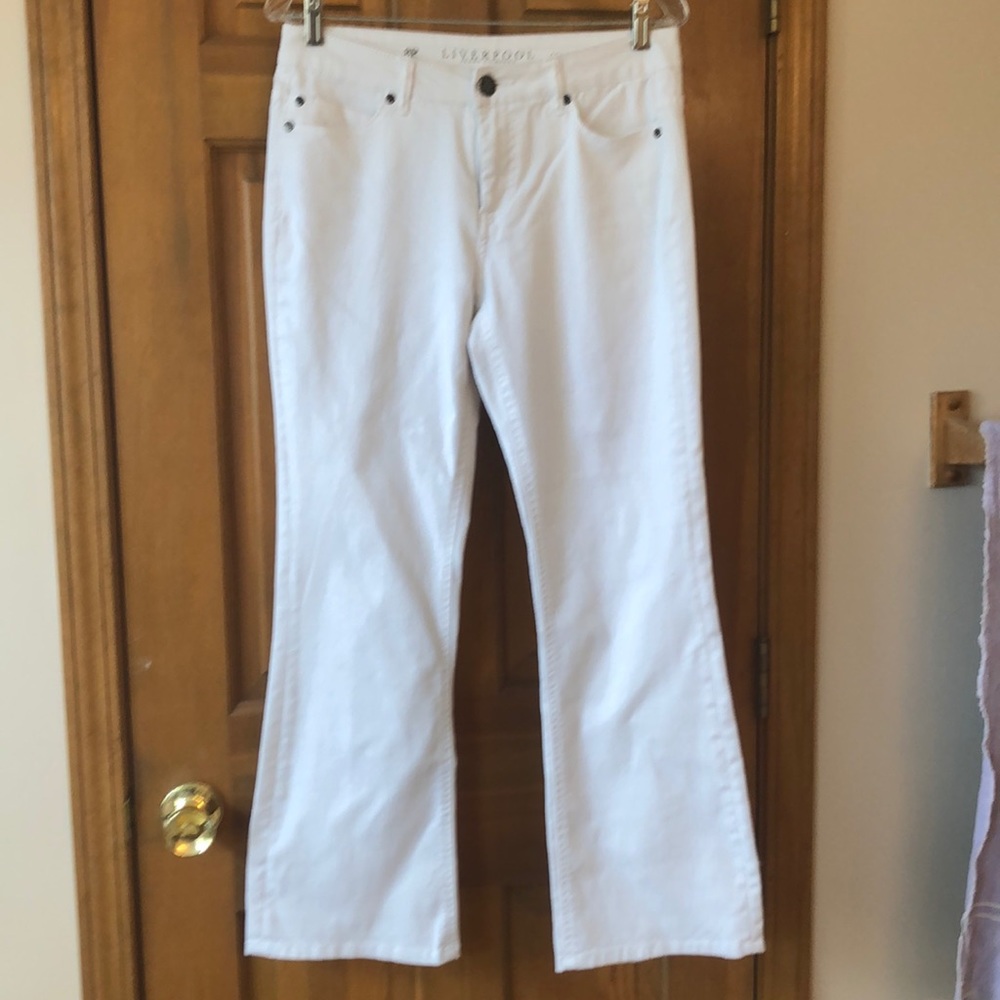 Liverpool Lucy’s bootcut white jeans 8P